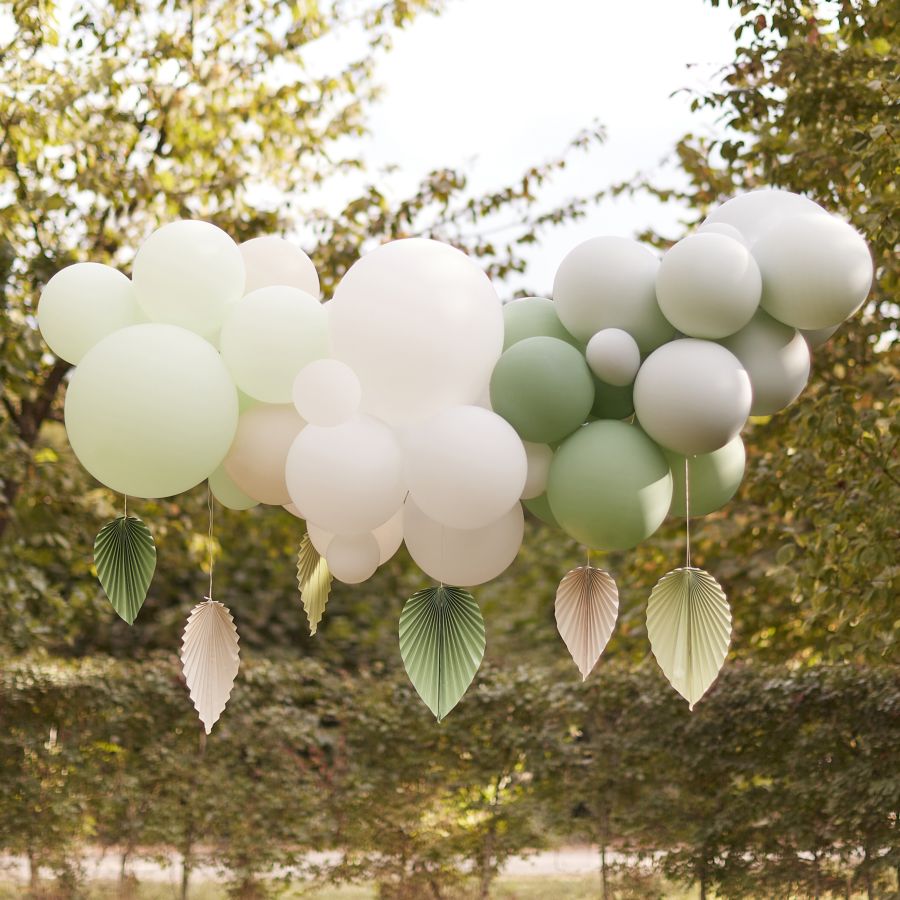 Guirlande de ballons vert sauge, ivoire et or - Balloon Expert